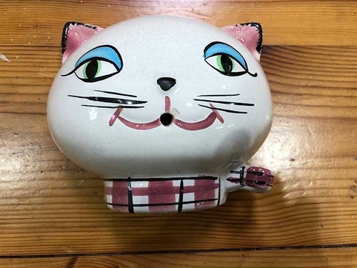 Ceramic vintage original cat