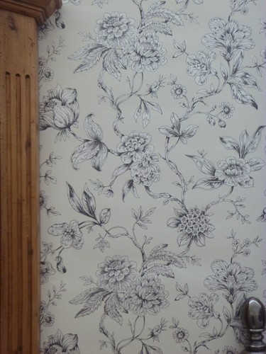 Black flower toile - de, *