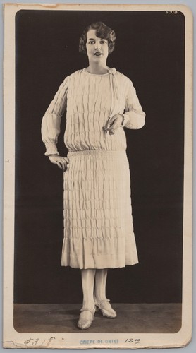 1920s pretty woman - woman, flapper
