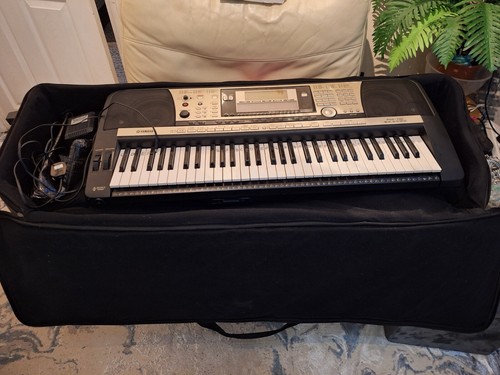 Yamaha psr 740 keyboard - yamaha,