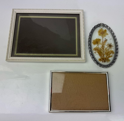 Silver toned vintage - silver,