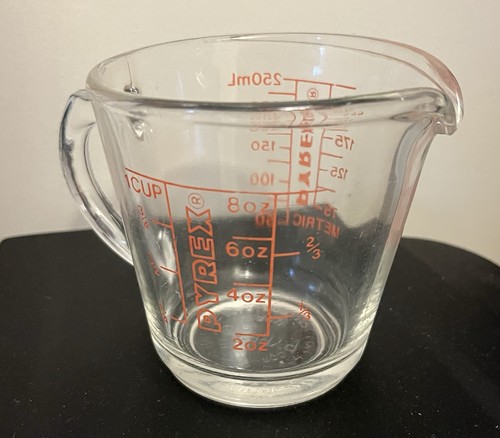 Vintage pyrex cup measuring - vintage, 1