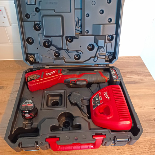 Milwaukee m12 pipe - pipe, cutter