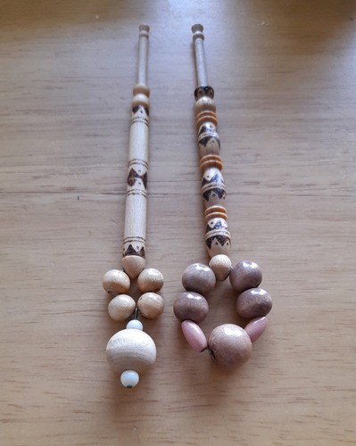 Wood lace bobbins beige - bobbins.,