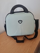 International Traveller Hard Shell Vanity / Small Luggage Case Turquoise Blue