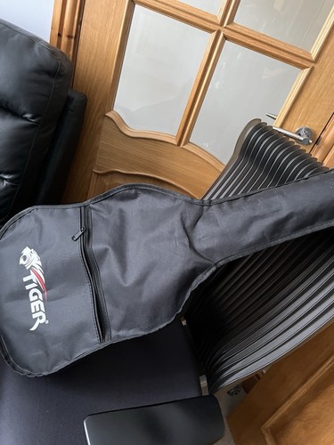 Guitar - ,