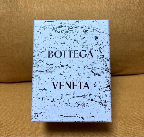 Bottega veneta come with - bottega,
