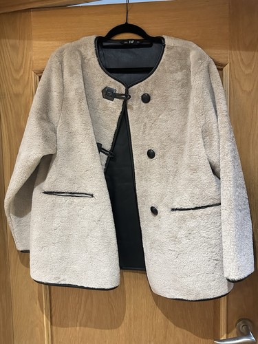 Tescos coat bought - -,