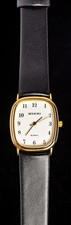 Saxon White Dial Gold-Plated Men's Quartz Vintage Watch--Working, 30x32mm