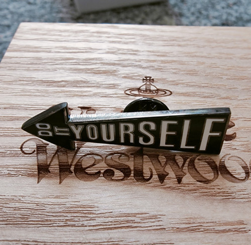 Vivienne westwood it - vivienne, westwood.