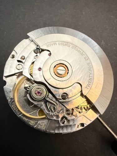 2824 replacement movement - 2824-2,