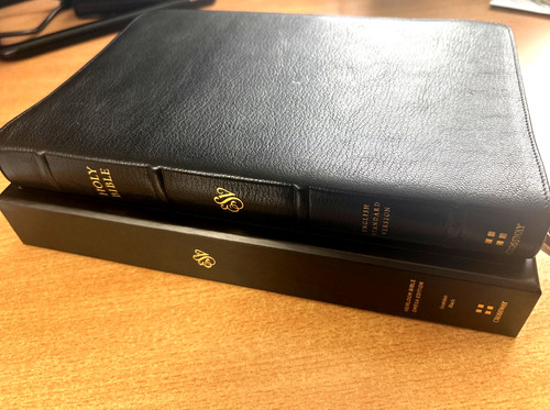 Esv bible black heirloom - -,