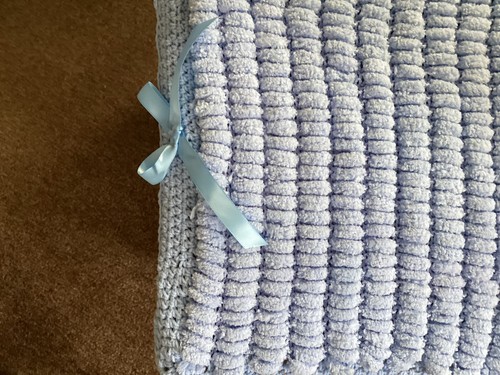 Blue pompom baby pram crib - blue,