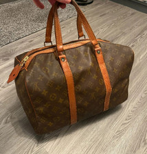 Authentic Louis Vuitton Sac Souple 35 Monogram Duffle Bag–Vintage,Timeless icon!
