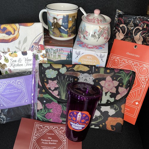 Illumicrate fairyloot bundle - illumicrate,