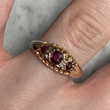Ruby Ring 18 ct Gold with