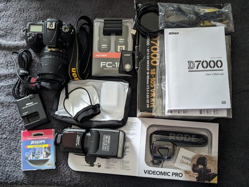 Nikon d7000 digital slr camera - digital,