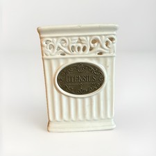 THL Lattice Farmhouse Kitchen