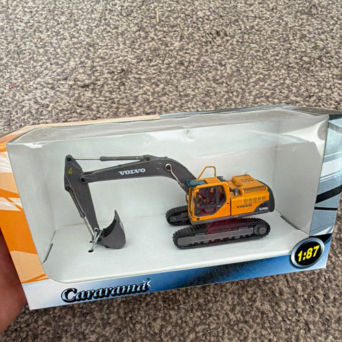Cararama volvo excavator 87 - excavator, 1:87