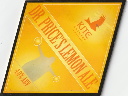 Unused pump clip front - clip,
