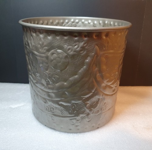 Vintage silver tone metal - vintage,