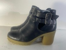 Deena & Ozzy Women's Shoes