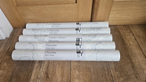 Laura ashley wallpaper - laura,
