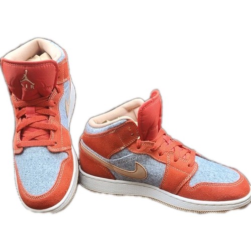 Nike air jordan mid - air,