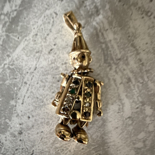 9ct yellow gold hallmarked - yellow,