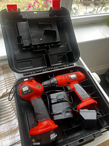 Black decker kc1261f 12v - decker,