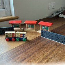 3x Wooden ELC Sainsburys Train Station Platforms for wooden train sets + Bits