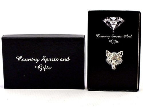 Fox pewter pin badge vixen - pewter,