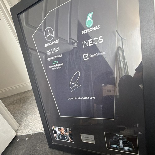 Lewis hamilton mercedes amg - hamilton,