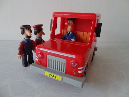 Postman pat van - 4, 3