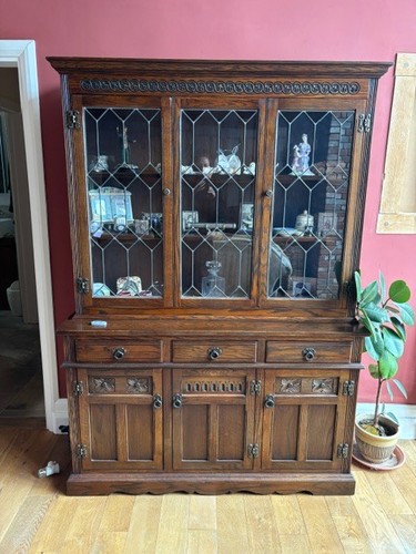 Old charm oak display - old,