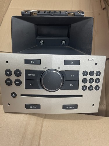 Vauxhall astra radio cd - h,