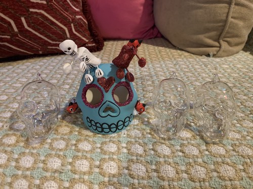 Glass skull hanging - glass,