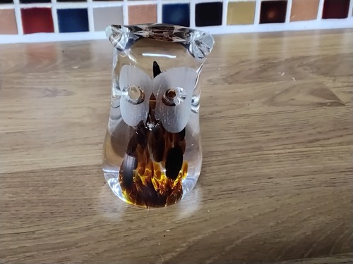 Pretty little vintage glass - little,