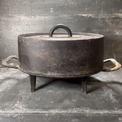 Pot antique cast - pot, cast-iron