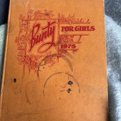 Annual bunty for girls - bunty,