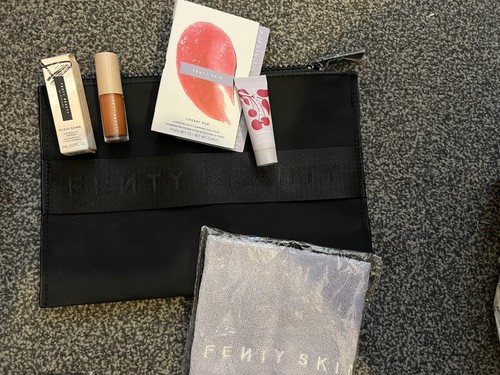 Fenty beauty gloss - beauty, bomb
