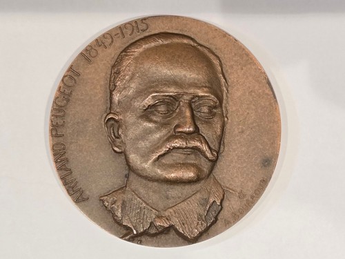 Armand peugeot 1975 bronze - peugeot,