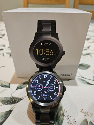 Fossil smart watch founder - smart,