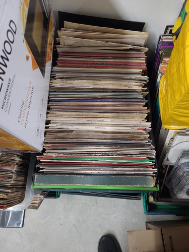 Vinyl records job - 25, x