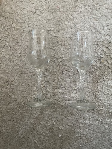 Two twisted stem aperitif - two,