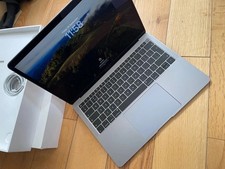 Apple MacBook Air Retina