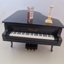 Sylvanian Families Vintage Grand Piano With music & candlestick Calico Critters