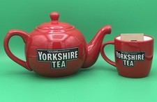 Yorkshire Tea Teapot & 2 mugs