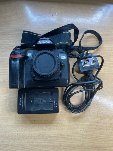 Nikon d70 body only - +, charger