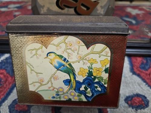 Vintage biscuit tin william - -,